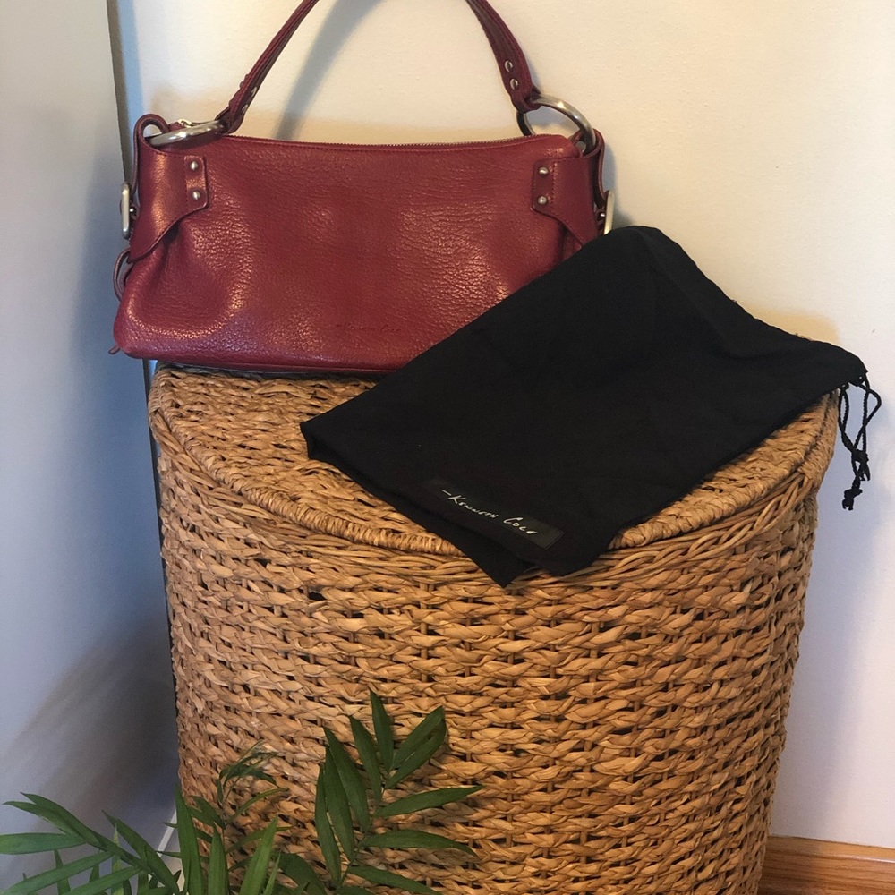 Kenneth Cole purse 👜
